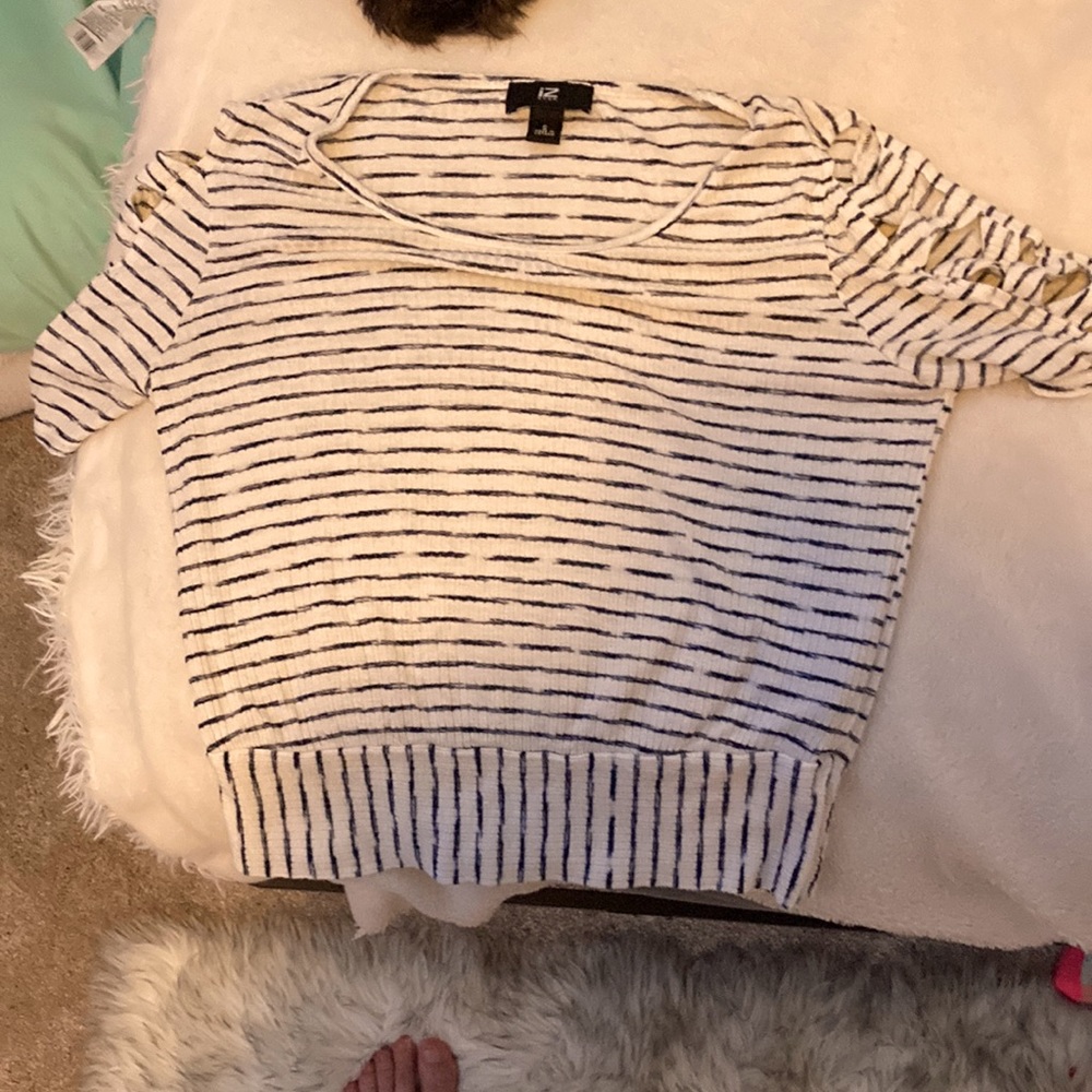 iZ Buyer shirt